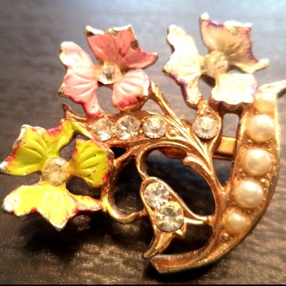 Floral Brooch with Rhinestones and Pearls